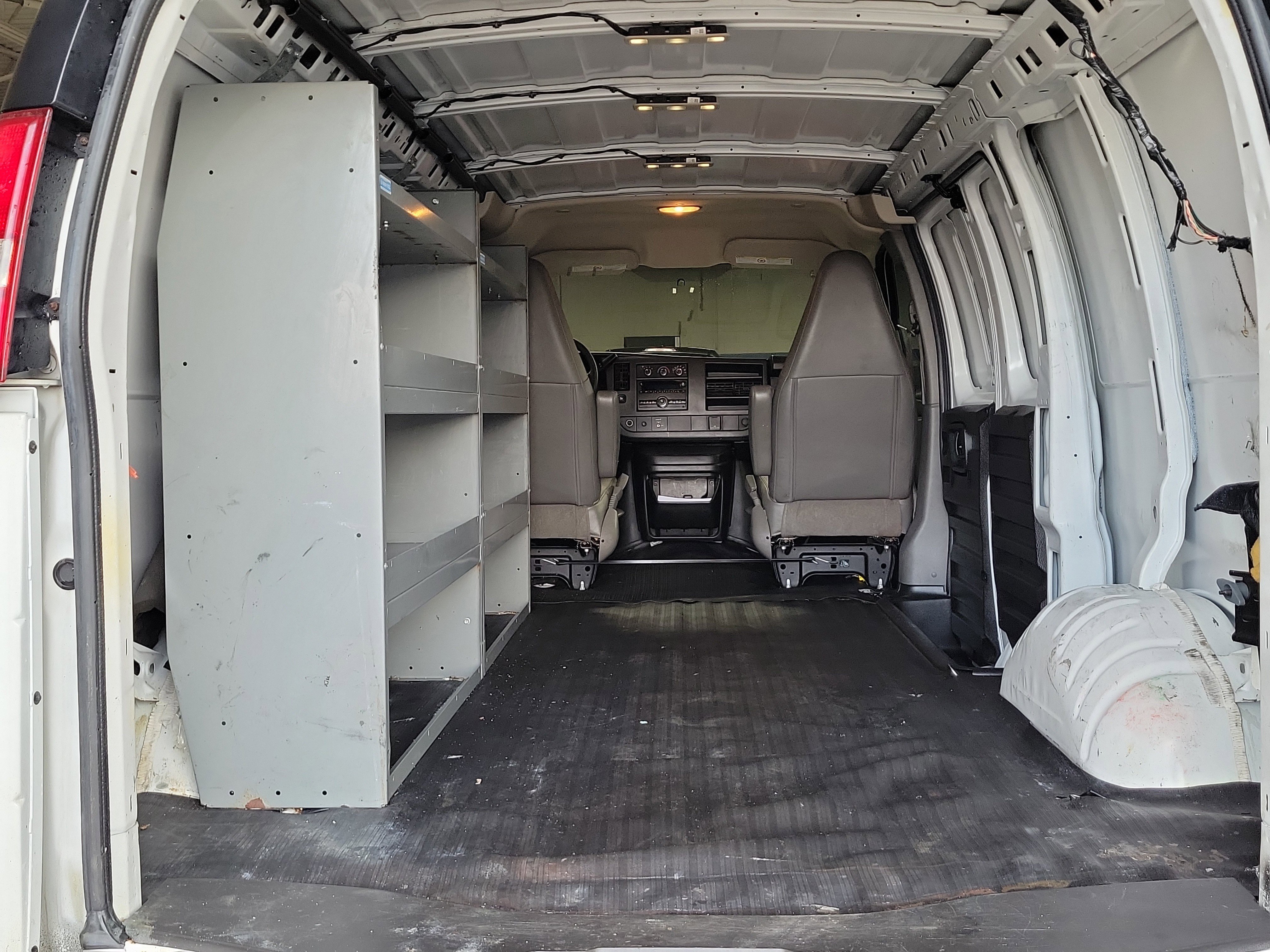 Used 2017 GMC Savana 2500 image 10