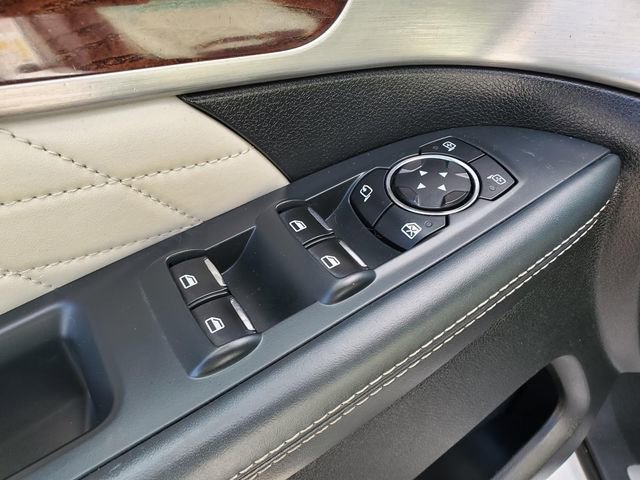 Used 2017 Ford Explorer Platinum image 21