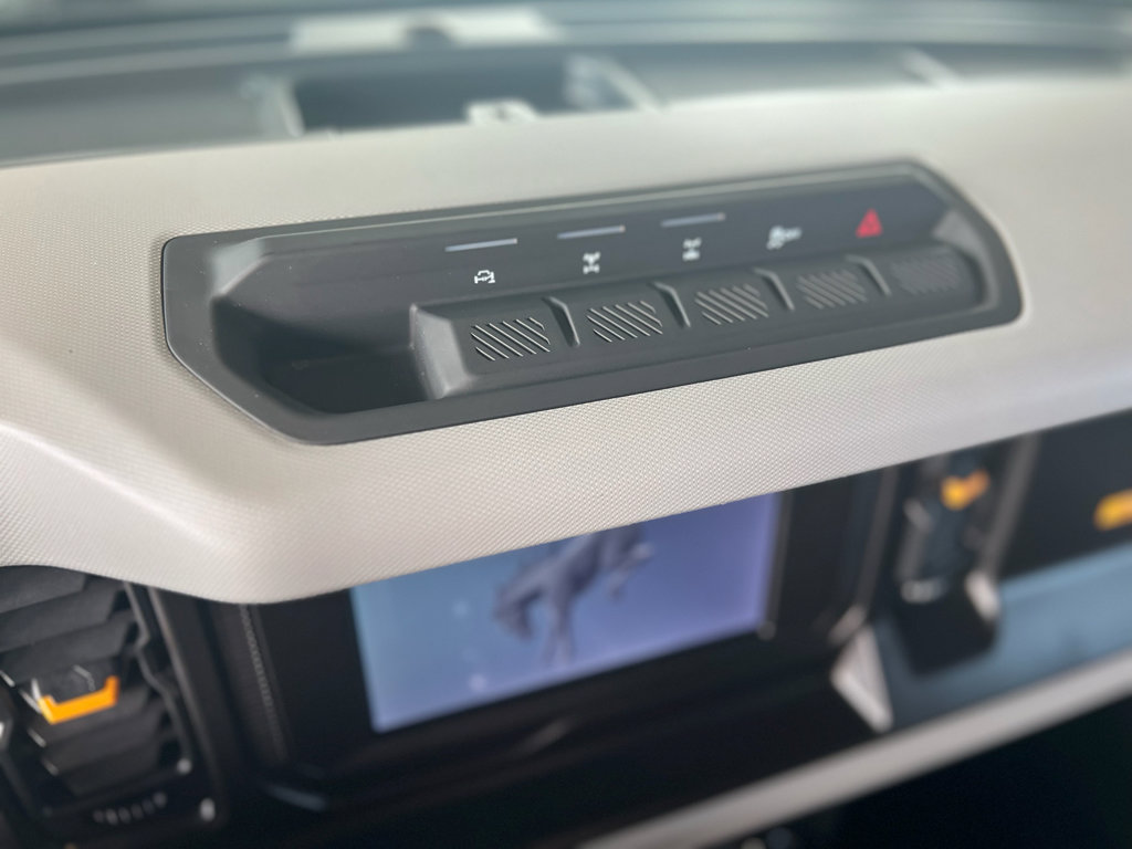 Used 2021 Ford Bronco Badlands image 24