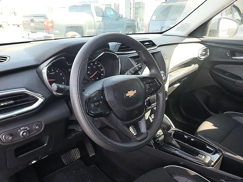 Used 2023 Chevrolet TrailBlazer LT image 17