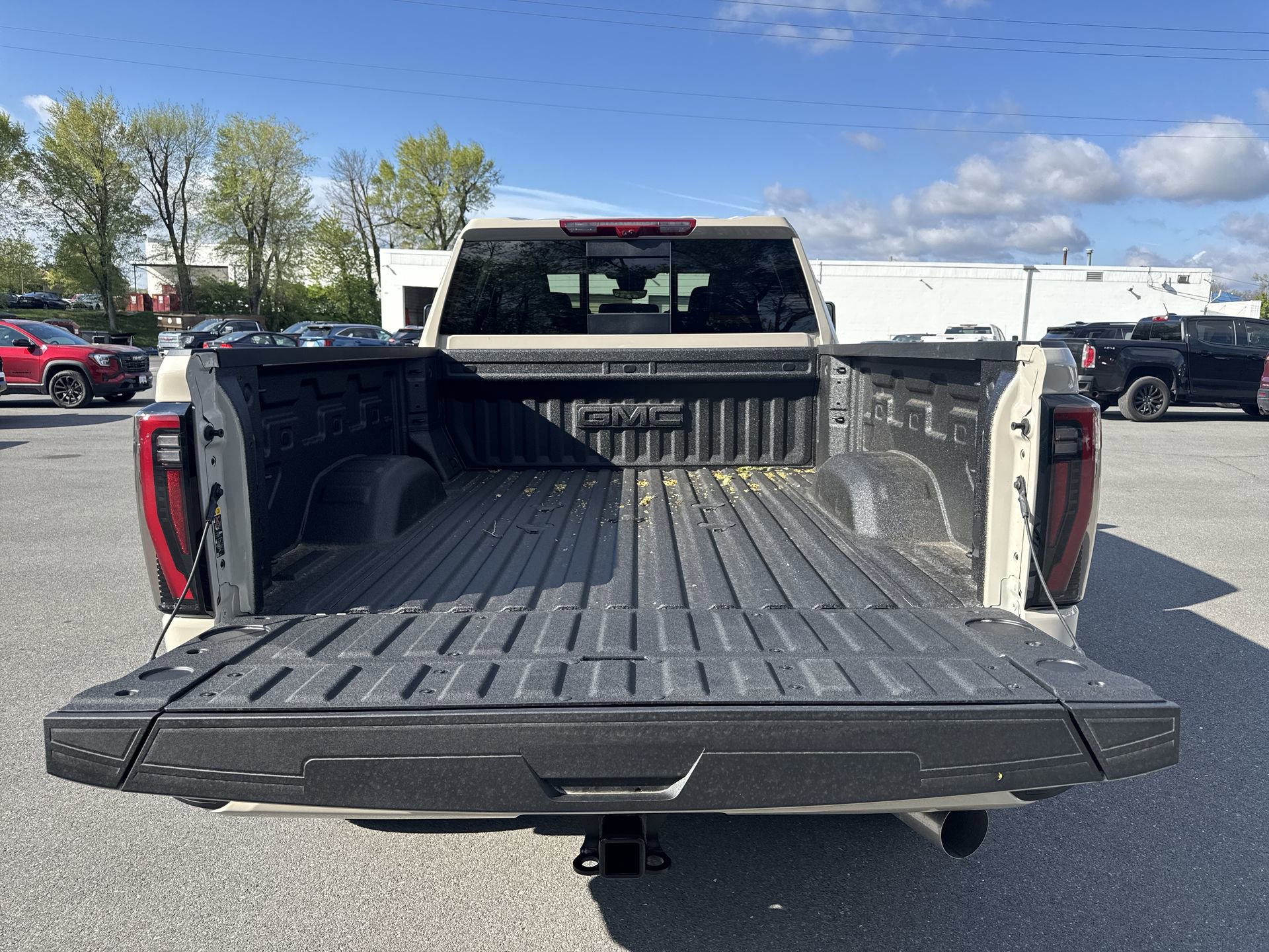 New 2026 GMC Sierra 2500 AT4 AWD/4WD image 21