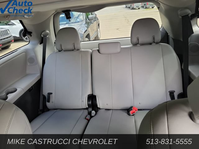Used 2019 Toyota Sienna Limited Premium AWD/4WD image 27