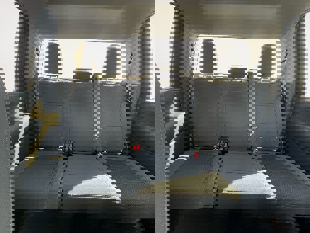 Used 2021 GMC Sierra 2500 4x4 Crew Cab w/ Convenience Package image 13