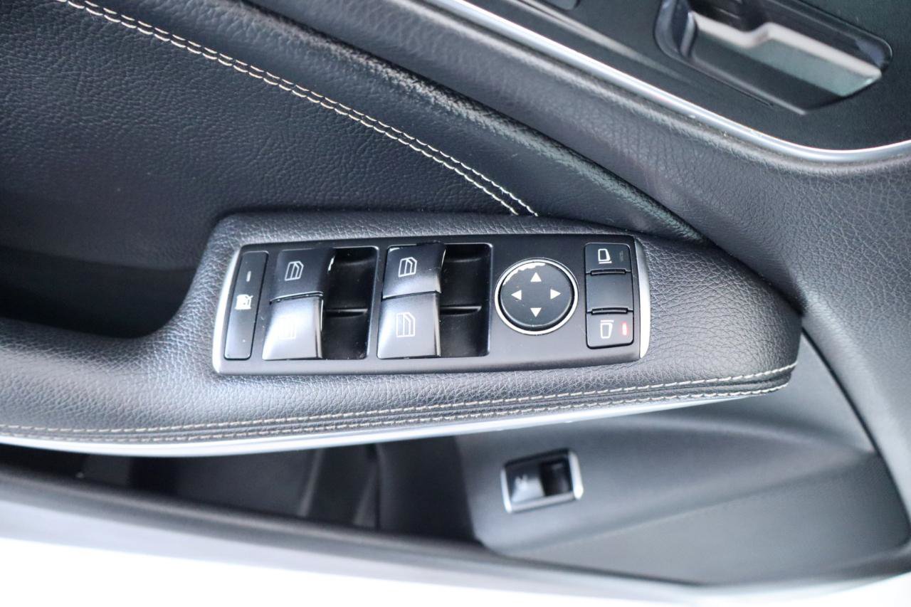 Used 2016 Mercedes-Benz CLA 250 image 28