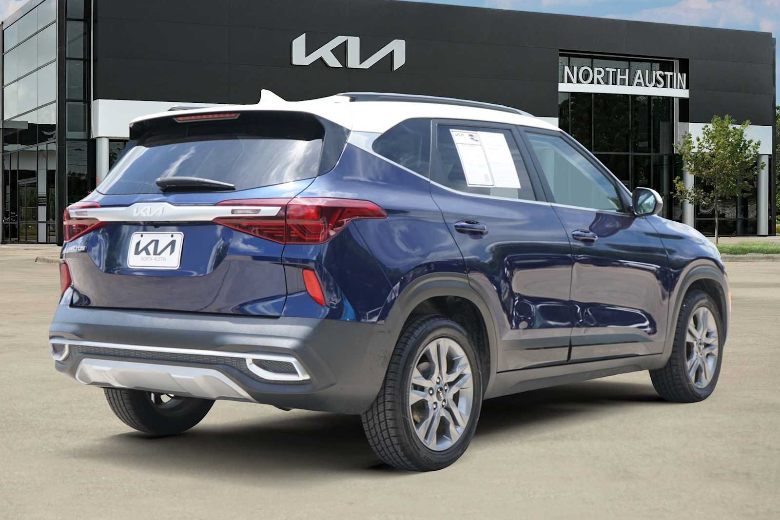 Used 2022 Kia Seltos S FWD image 5