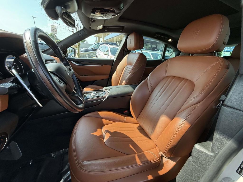 Used 2022 Maserati Levante Modena AWD/4WD image 12
