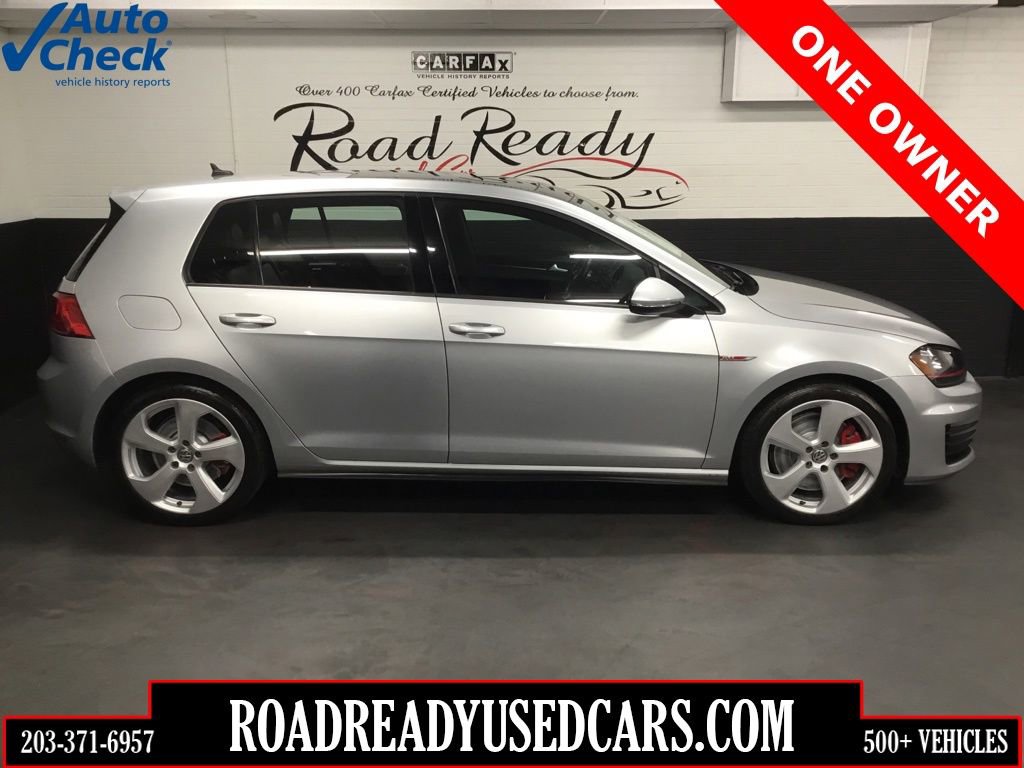 Used 2017 Volkswagen GTI SE image 1