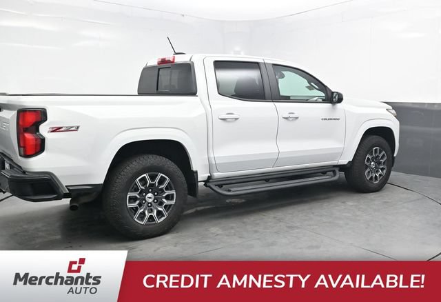 Used 2025 Chevrolet Colorado Z71 AWD/4WD image 8