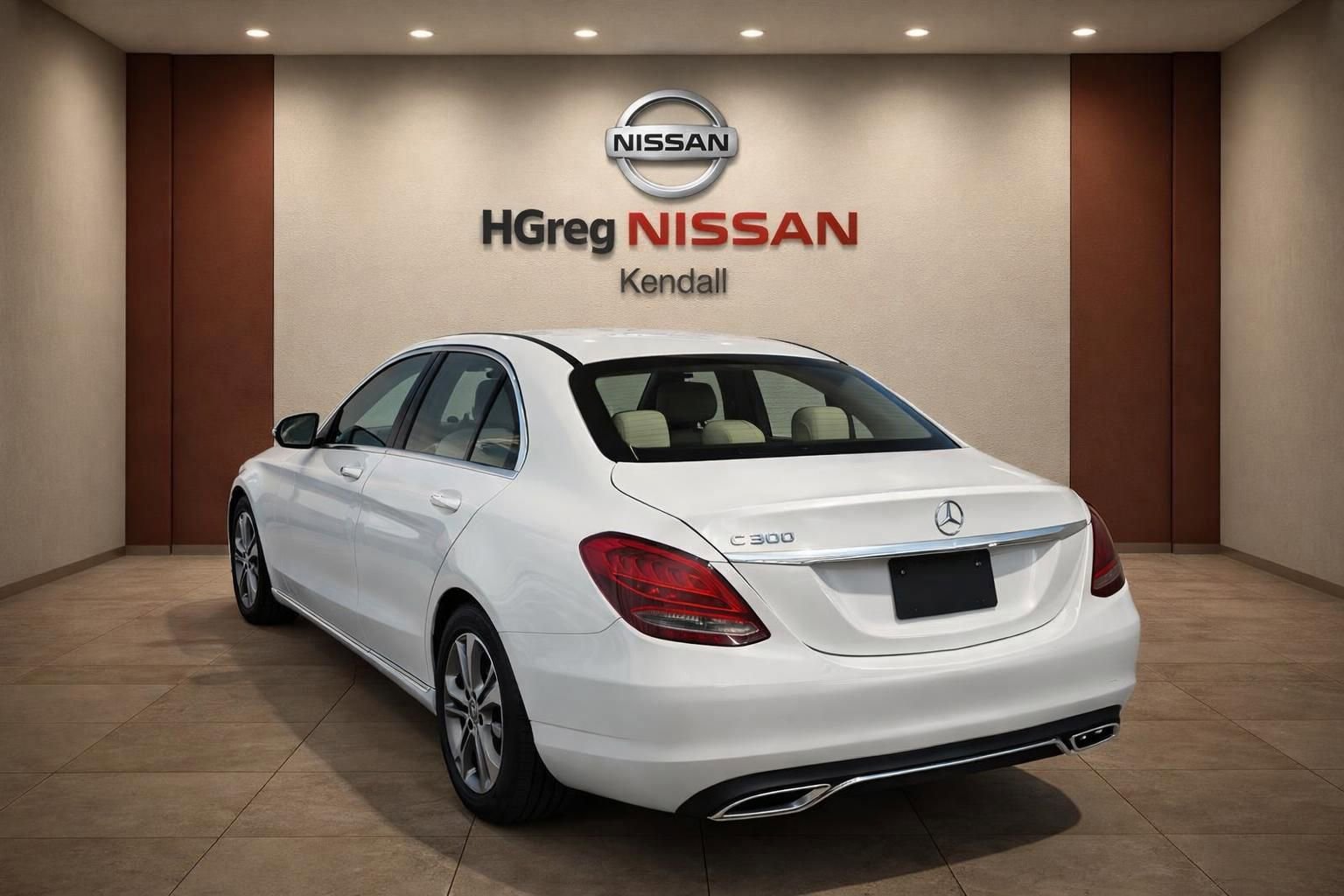 Used 2018 Mercedes-Benz C 300 Sedan image 2