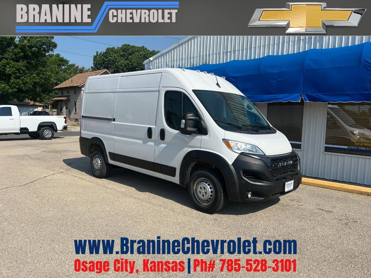 Used 2025 RAM ProMaster 2500 w/ Convenience Group FWD image 1