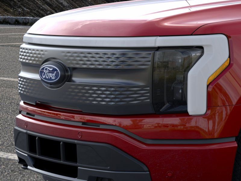 New 2025 Ford F150 Lightning Flash AWD/4WD image 17