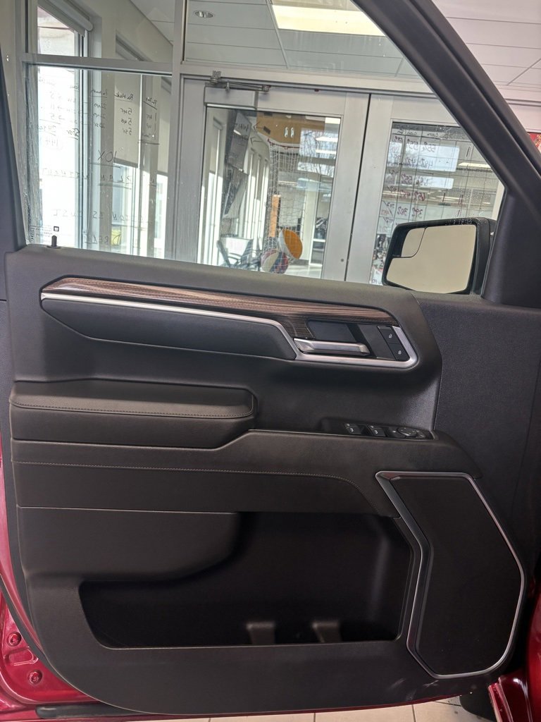 Certified 2024 Chevrolet Silverado 1500 RST w/ Dark Appearance Package image 7