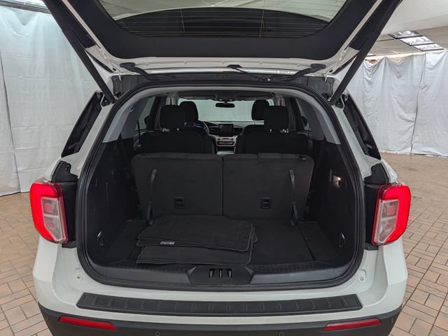 Certified 2023 Ford Explorer XLT w/ Class IV Trailer Tow Package AWD/4WD image 17