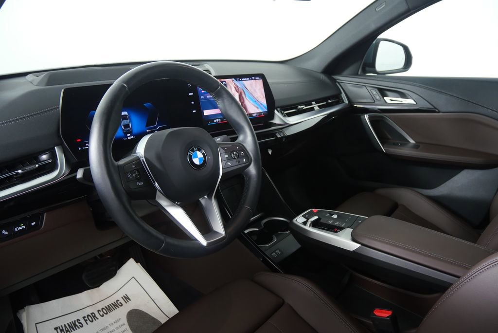 Certified 2025 BMW X2 xDrive28i AWD/4WD image 12