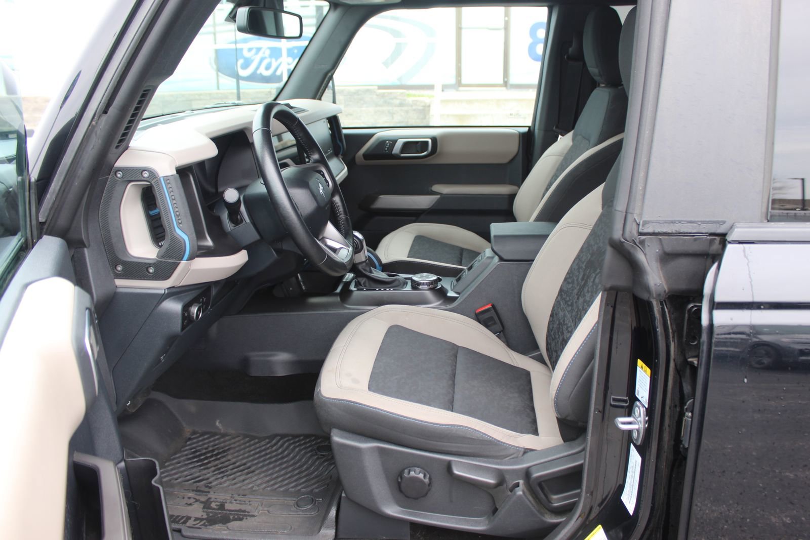 Used 2023 Ford Bronco Wildtrak AWD/4WD image 20