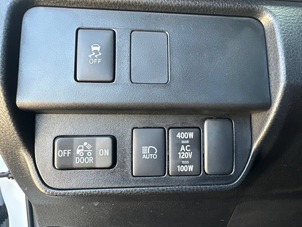 Used 2023 Toyota Tacoma TRD Sport AWD/4WD image 14