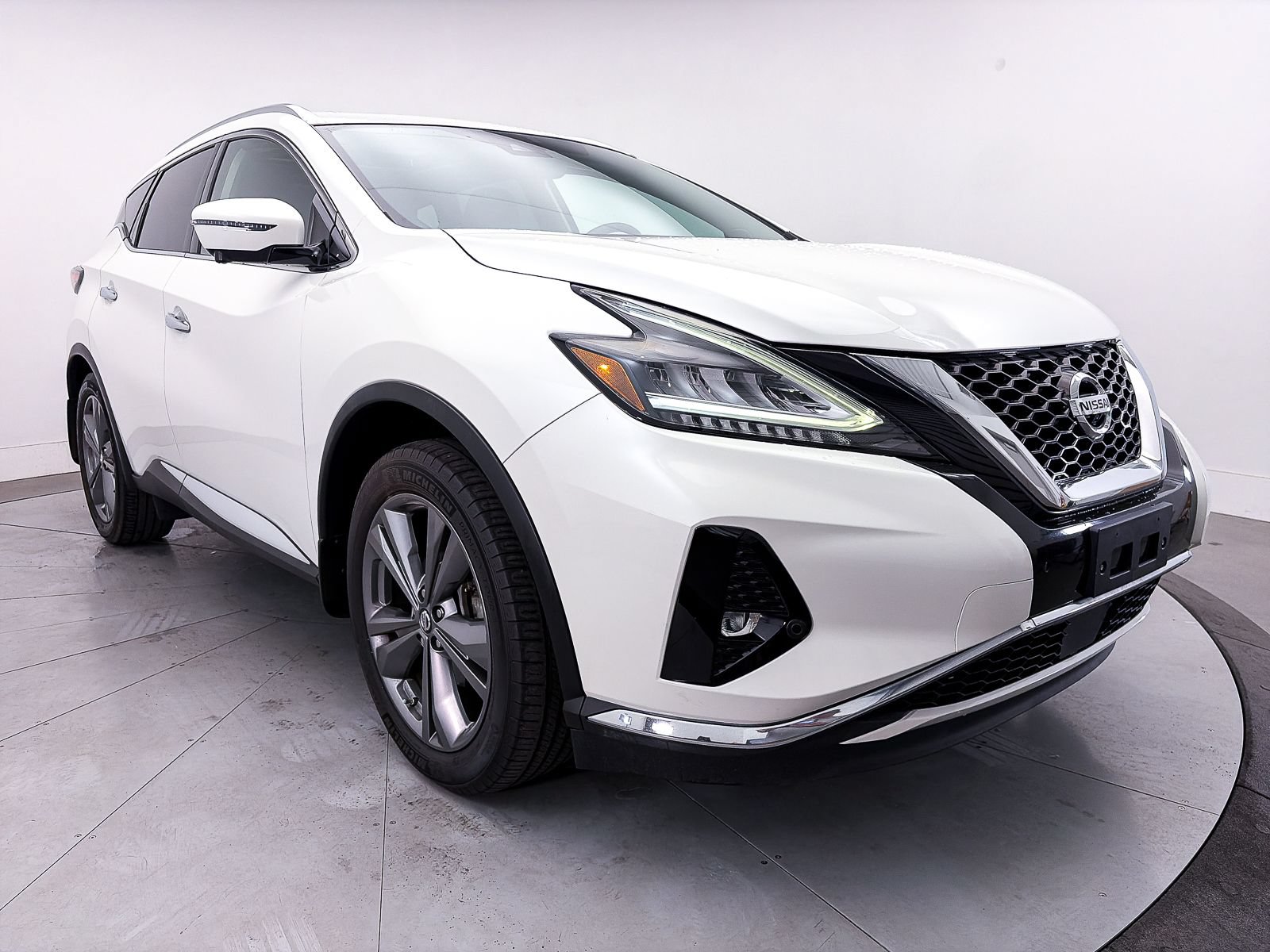 Used 2019 Nissan Murano Platinum w/ Cargo Package FWD image 12