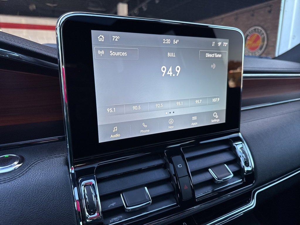 Used 2021 Lincoln Navigator Reserve image 4