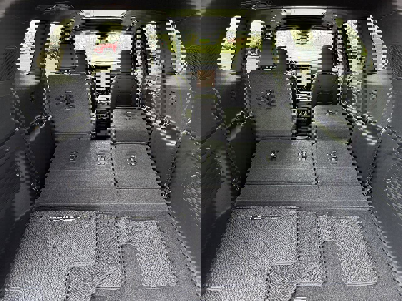 Used 2024 GMC Acadia Denali w/ LPO, Floor Liner Package image 47