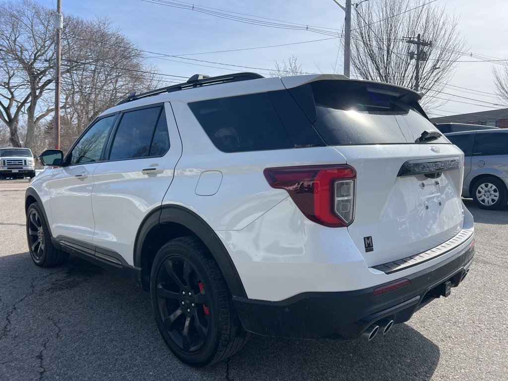 Used 2020 Ford Explorer ST w/ ST Street Pack image 3