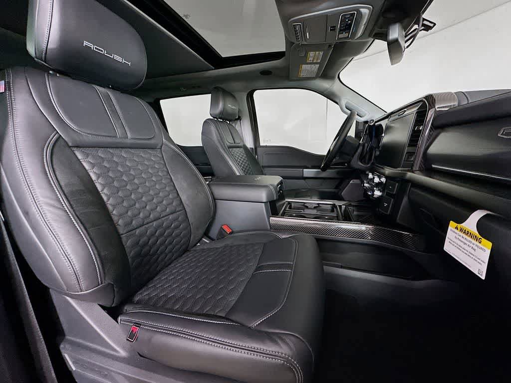 New 2026 Ford F250 Lariat w/ Black Appearance Package AWD/4WD image 15