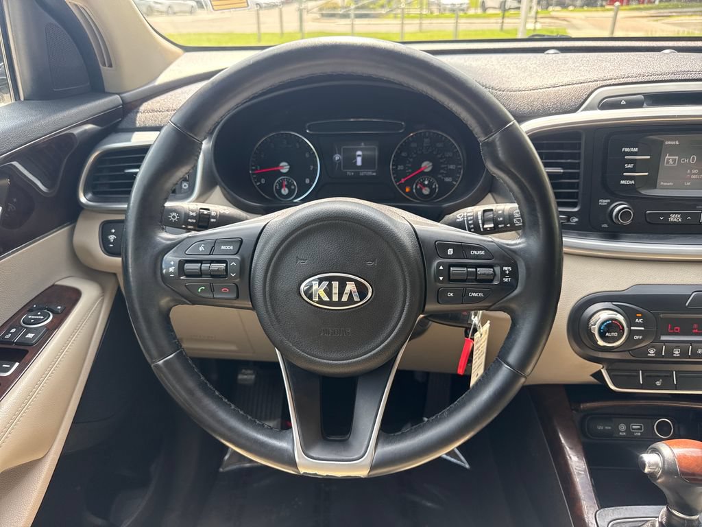 Used 2016 Kia Sorento EX FWD image 19