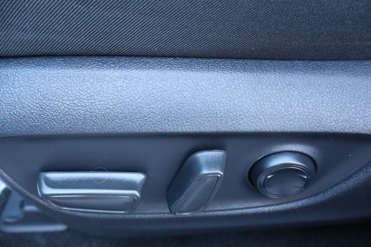 Used 2022 Toyota RAV4 XLE image 12