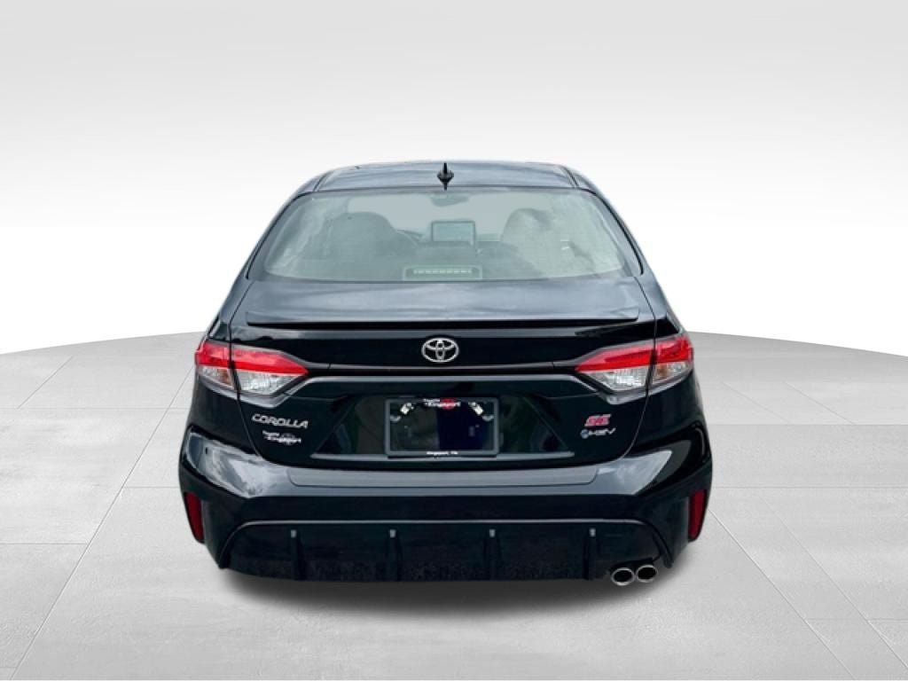 Certified 2026 Toyota Corolla SE w/ SE Premium Package AWD/4WD image 5