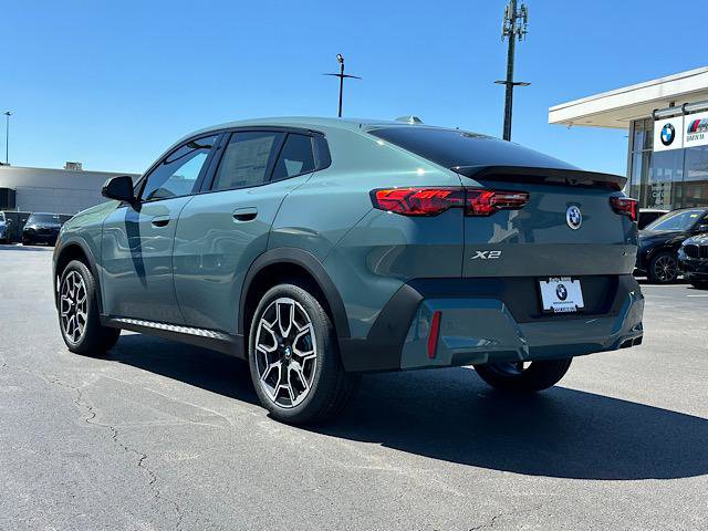 New 2026 BMW X2 xDrive28i w/ Technology Package AWD/4WD image 3