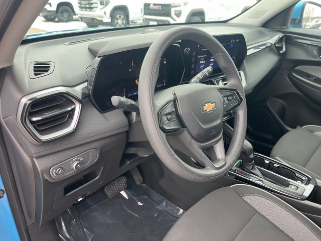 Used 2025 Chevrolet TrailBlazer LT image 15