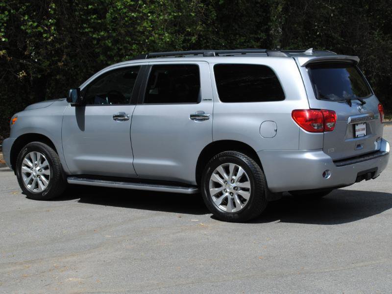 Used 2016 Toyota Sequoia Limited w/ Safety & Convenience Package AWD/4WD image 12