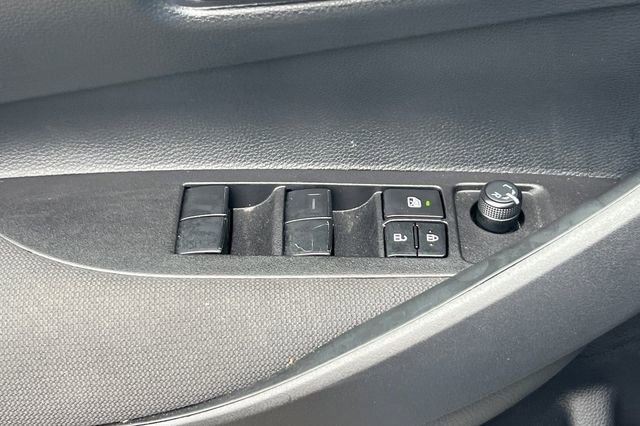 Used 2025 Toyota Corolla LE w/ LE Premium Package FWD image 15