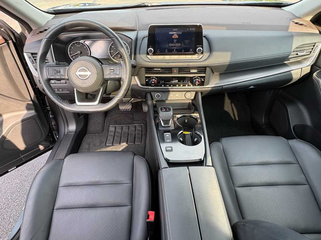 Used 2023 Nissan Rogue SV w/ SV Premium B Package FWD image 19