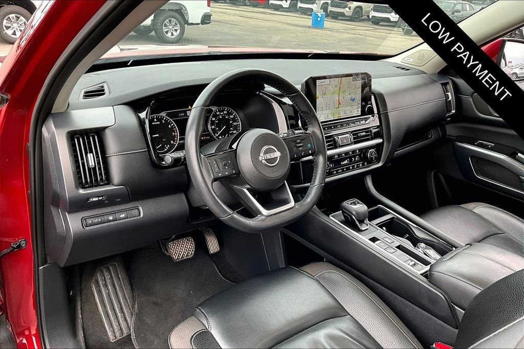 Used 2023 Nissan Pathfinder SL w/ SL Premium Package image 16