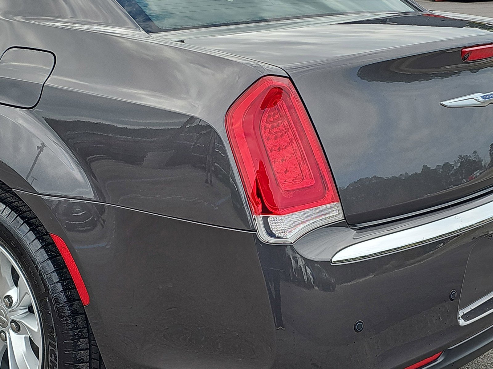 Used 2023 Chrysler 300 Touring RWD image 34