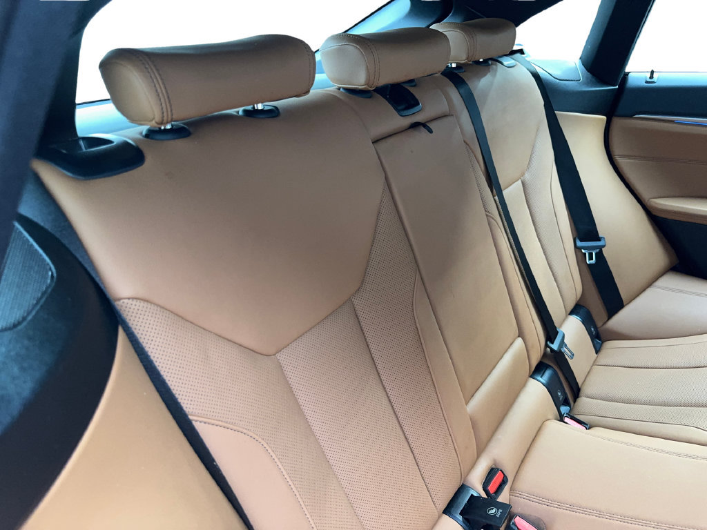 Used 2025 BMW i4 eDrive40 w/ Premium Package RWD image 42