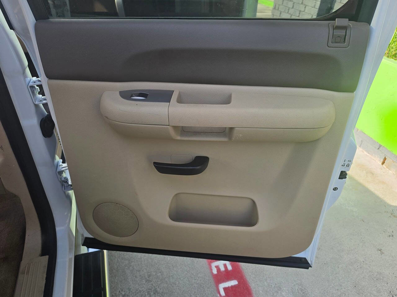 Used 2013 Chevrolet Silverado 1500 LT image 25