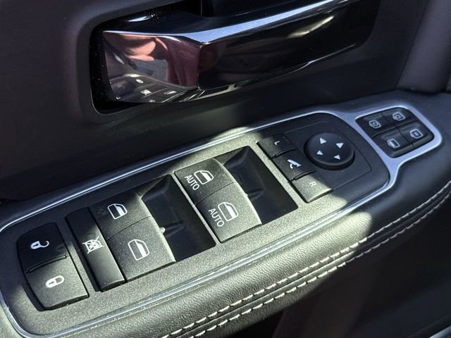 Used 2024 RAM 3500 Limited image 22