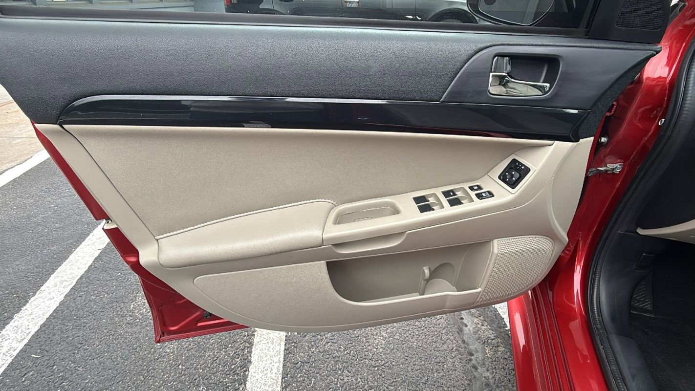 Used 2016 Mitsubishi Lancer ES image 9