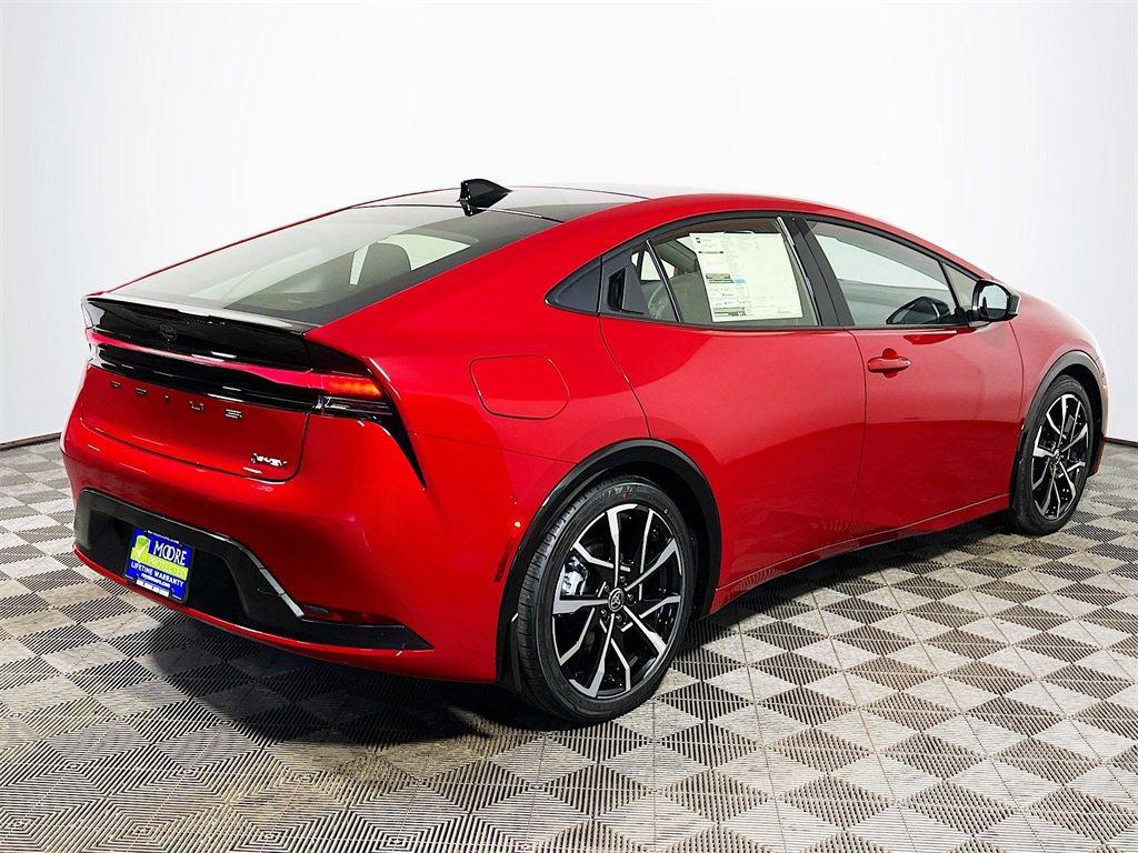 New 2026 Toyota Prius Plug-In Hybrid image 8