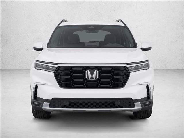 Certified 2024 Honda Pilot Touring image 2