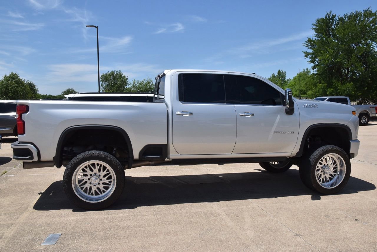 Used 2022 Chevrolet Silverado 2500 High Country w/ Safety Package II AWD/4WD image 5