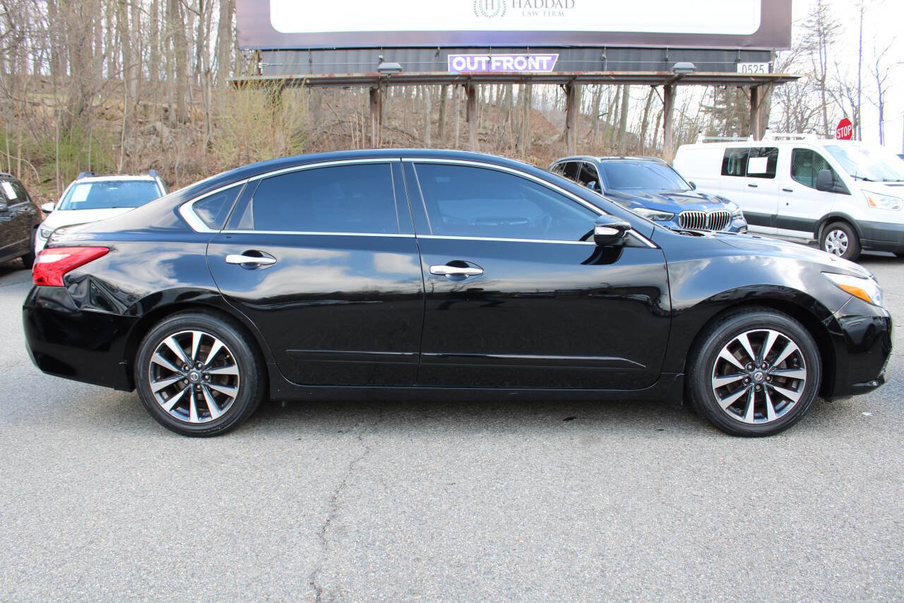 Used 2016 Nissan Altima 2.5 SV w/ Convenience Package image 6
