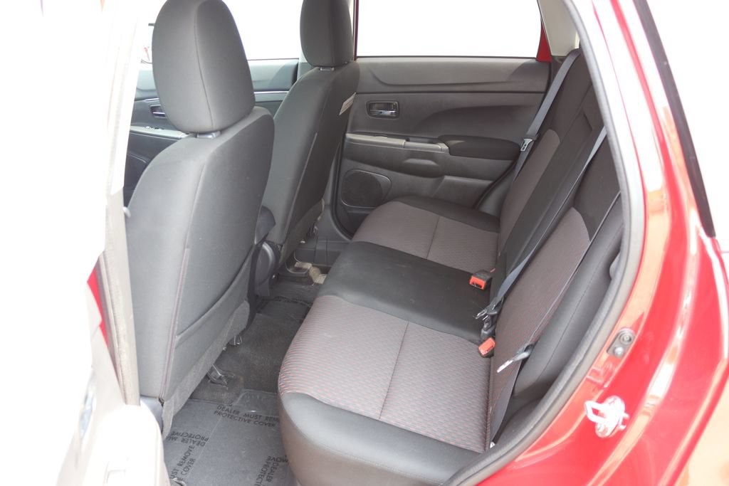Used 2017 Mitsubishi Outlander Sport LE AWD/4WD image 7