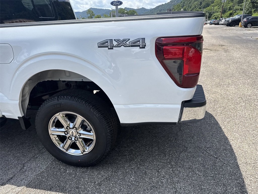 New 2025 Ford F150 XLT w/ Equipment Group 302A MID image 8