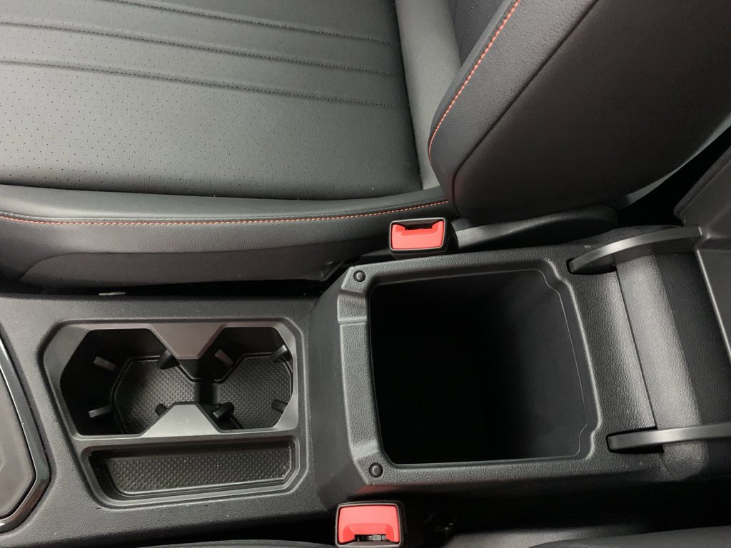 Used 2024 Volkswagen Tiguan Wolfsburg Edition image 29