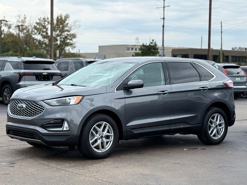 Certified 2024 Ford Edge SEL w/ Convenience Package AWD/4WD image 36