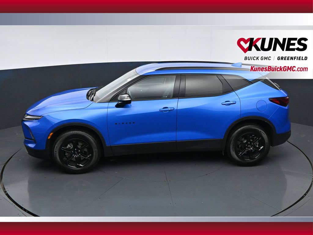 Used 2024 Chevrolet Blazer LT w/ Sound & Technology Package FWD image 41