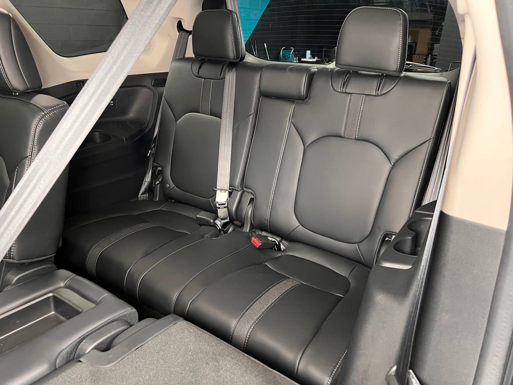 Used 2025 Honda Pilot Touring image 21