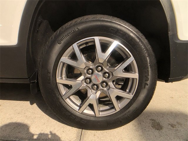 Certified 2021 GMC Acadia SLT w/ Preferred Package image 18